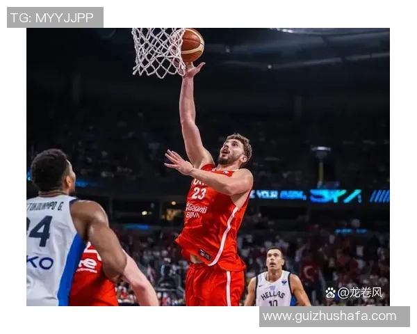 土耳其男篮与黑山男篮激战正酣谁将赢得这场精彩对决 土耳其男篮与黑山男篮激战正酣谁将赢得这场精彩对决