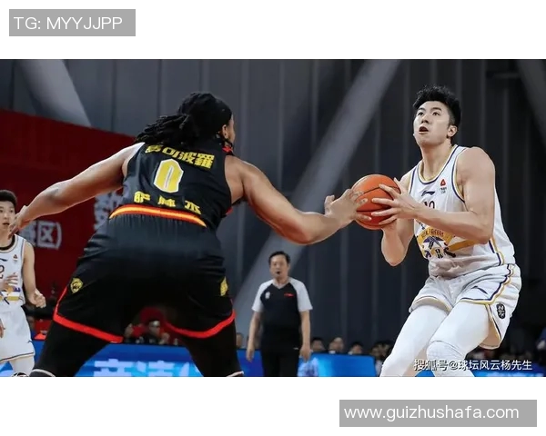 2020年CBA季后赛深圳队与福建队激战回顾与精彩瞬间分析