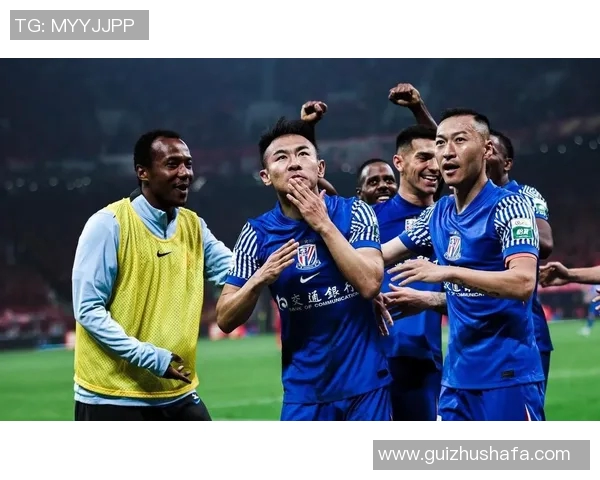 一方与申花精彩对决回顾赛场瞬间重温与战术分析 一方与申花精彩对决回顾赛场瞬间重温与战术分析