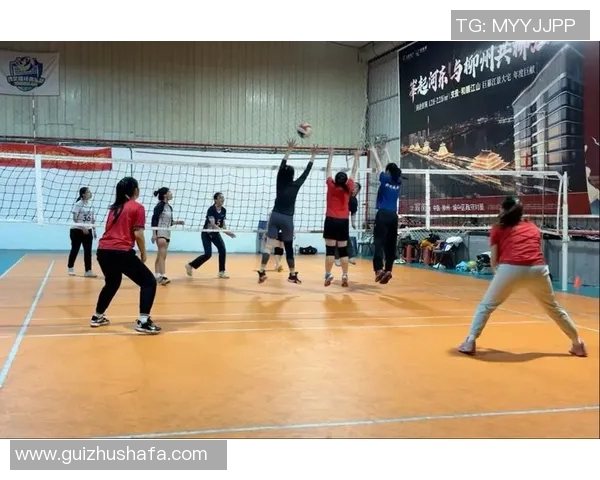 南京排球队的耐力揭秘：排球巨献背后的训练与坚持