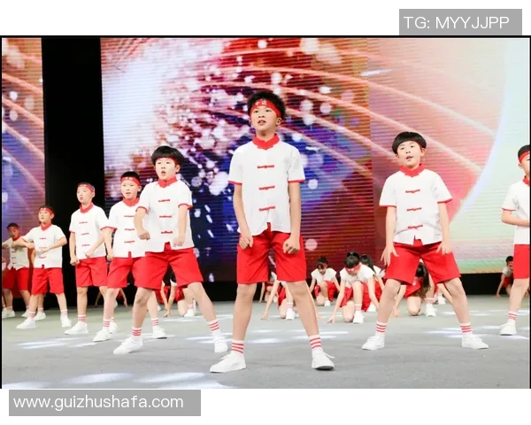 姜宇星的成长之路：从平凡少年到璀璨明星的励志故事