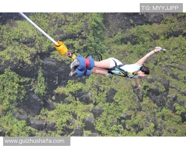 深圳攀岩队在极限运动联赛中的战术分析与表现评估