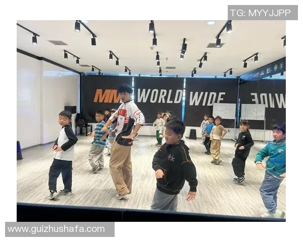 街舞战术解析成都街舞队如何构建整体压制与协同作战体系