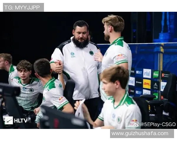 LNG战队比赛经验引发热议玩家表现与战术选择成焦点讨论