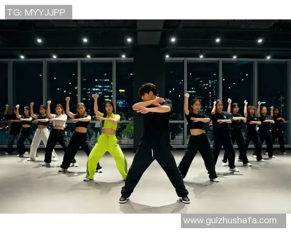 上海街舞队团队协作引发热议舞者间的默契与竞争如何平衡